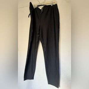 City Chic Black and White Pinstripe Leggings / Skinny Pants
